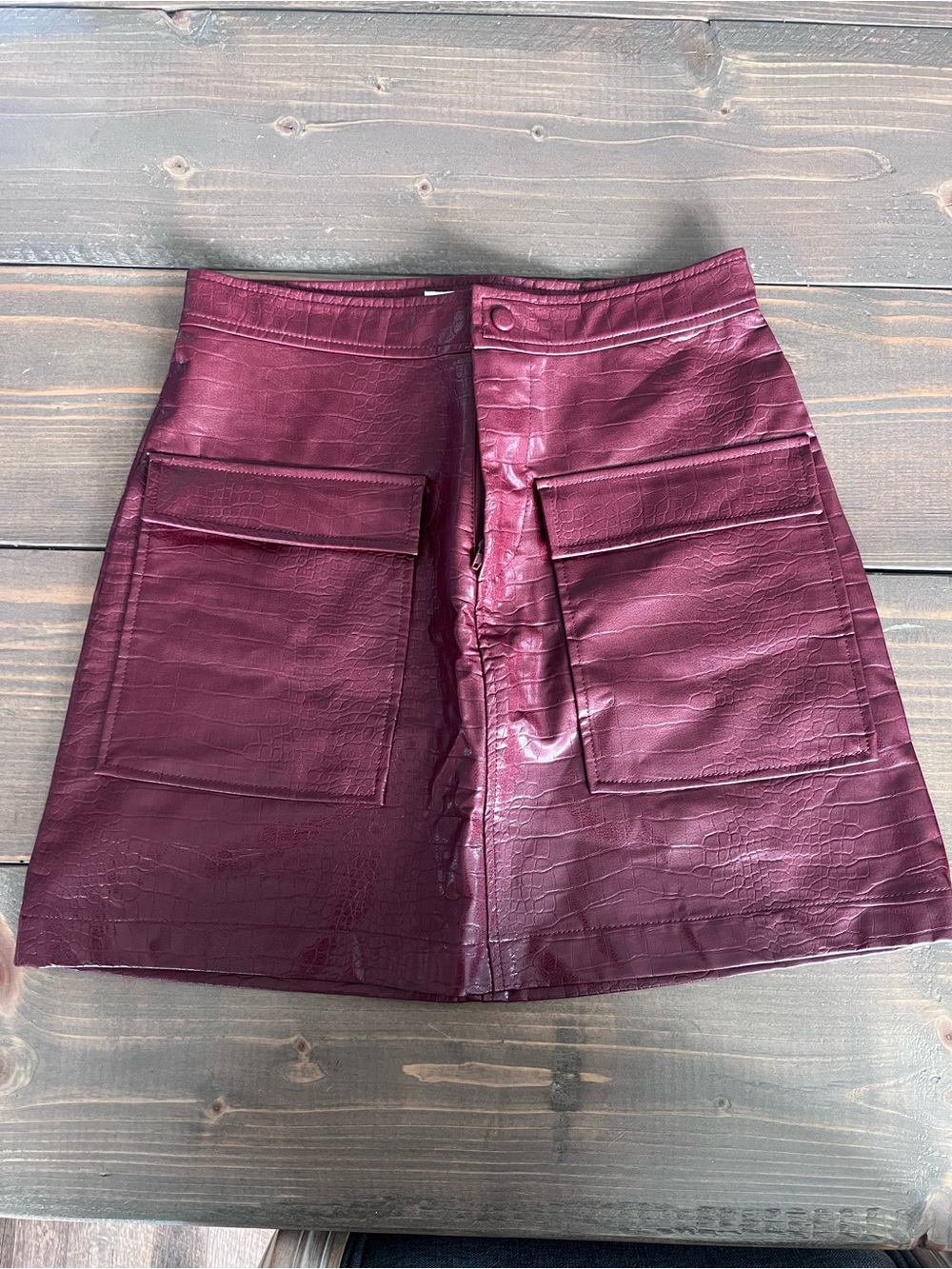 Steve Madden Wine color cardovan skirt in size 6